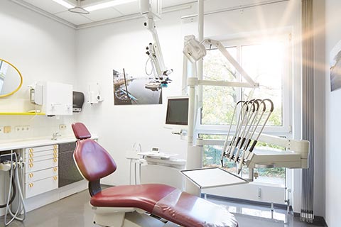 Zahnarztpraxis Mayer: Behandlungsraum